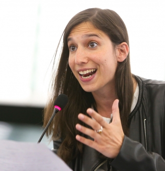 Intervista a Elly Schlein. Europa terra di mafia?